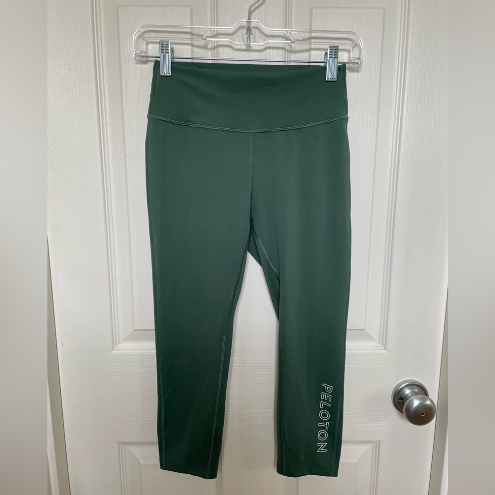 Peloton Move Mission Capri Legging in Jade Green, Size S